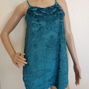 Cable & Gauge Teal Burnout Velvet Top